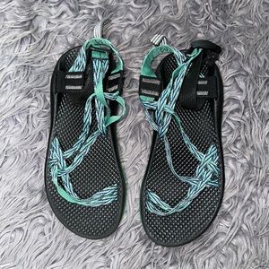 Kids Chaco Sandal Size 3